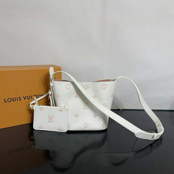 Picture of Louis Vuitton Handbags _SKUfw223583154fw